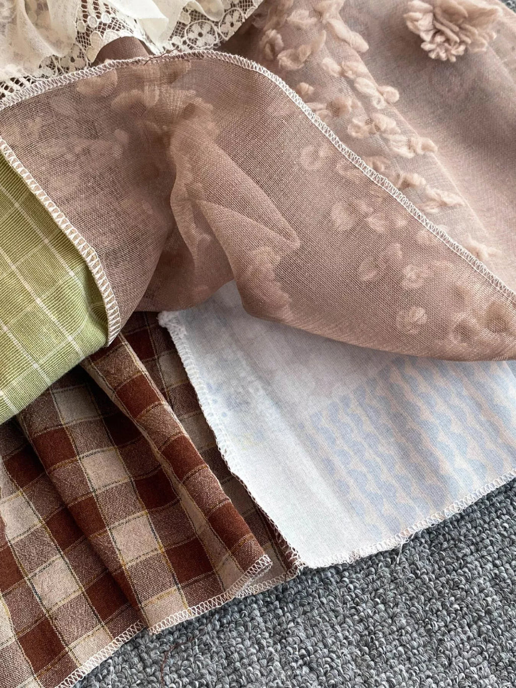 A-Linien-Kleid mit Spitzenborte und Patchwork-Muster