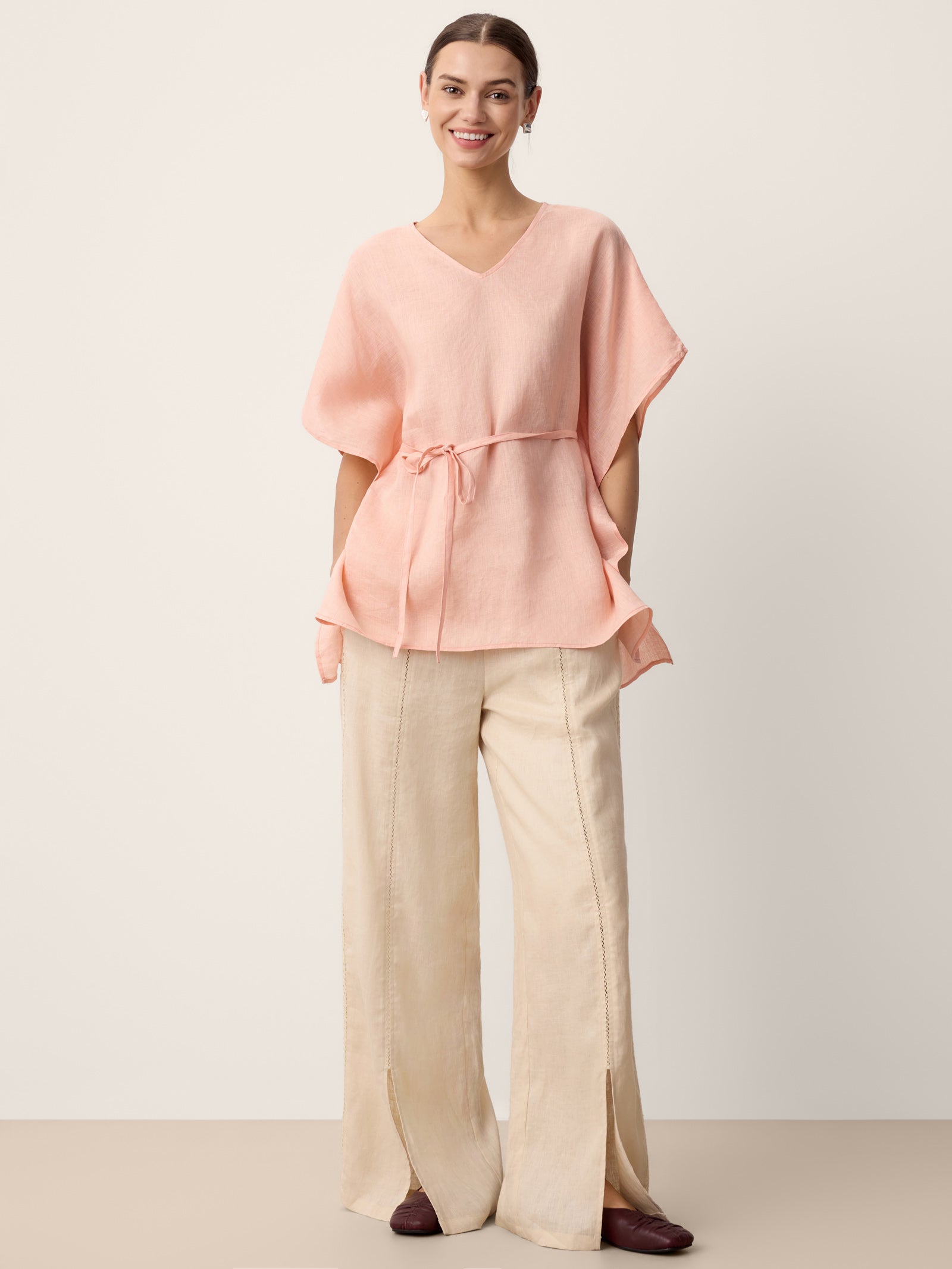 Pantalones BRONTE de lino 100% con panel de encaje y bajo dividido
