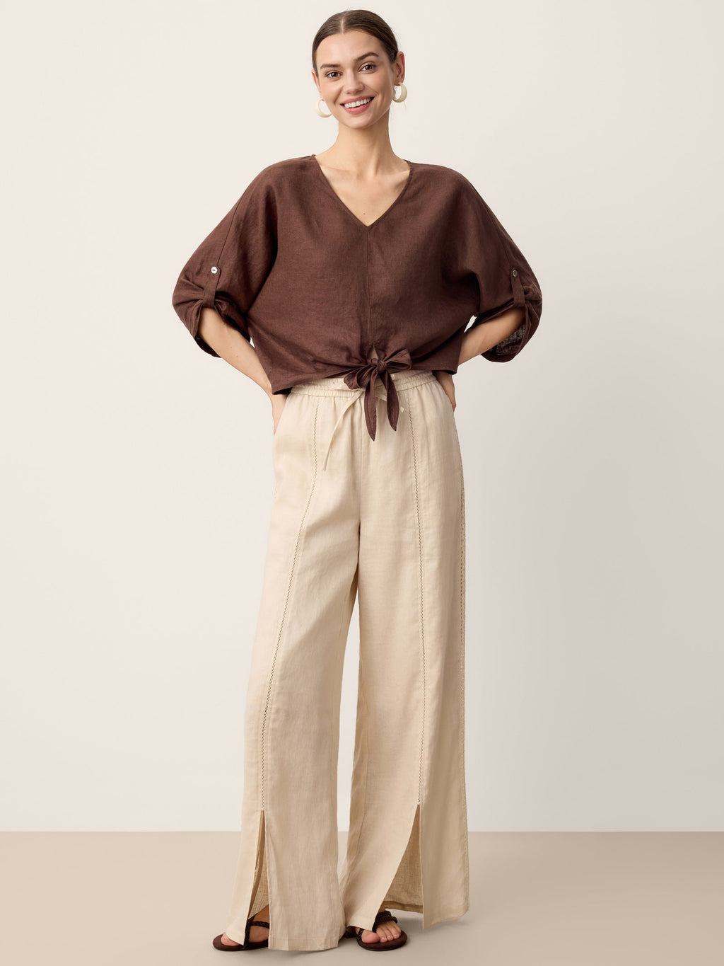 Pantalones BRONTE de lino 100% con panel de encaje y bajo dividido