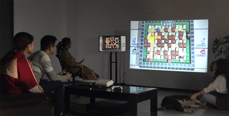 Proyector inteligente portátil Lumixia Full HD 1080p | Proyección inalámbrica WiFi de la misma pantalla | Compatible con iOS, Android, laptops y consolas de juegos