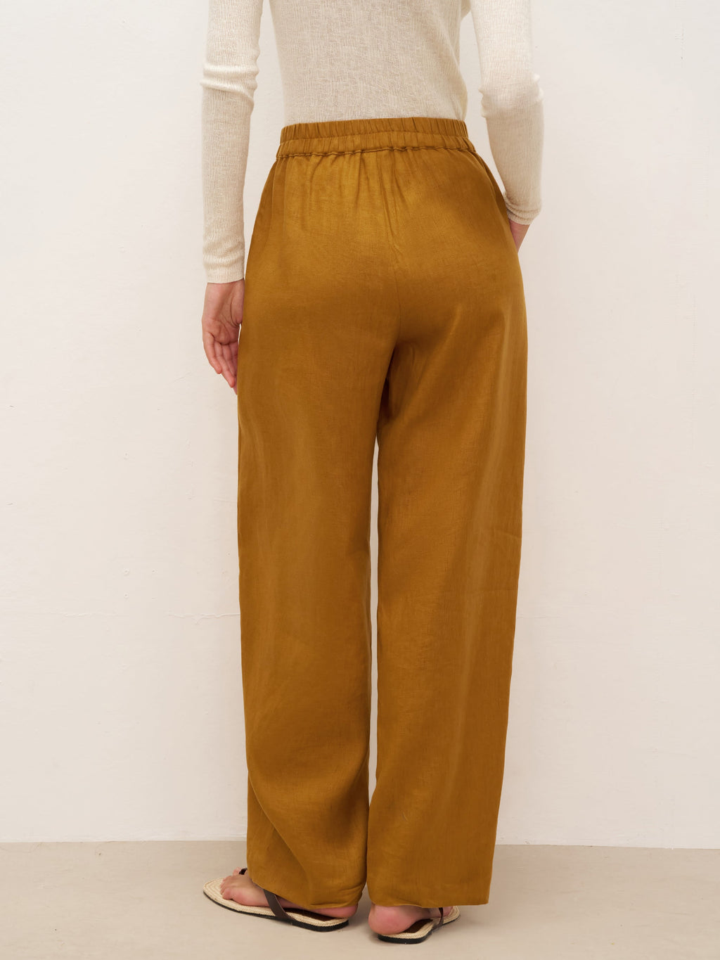 Pantalones 100% lino corte banana con bolsillos EDELINE