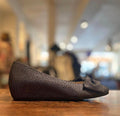 ZAPATOS DE CUÑA VIPITENO BOW SLIVER - ANCHO MEDIO