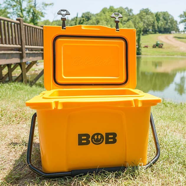 Nevera rígida "Wingman" de 25QT / 23,6L