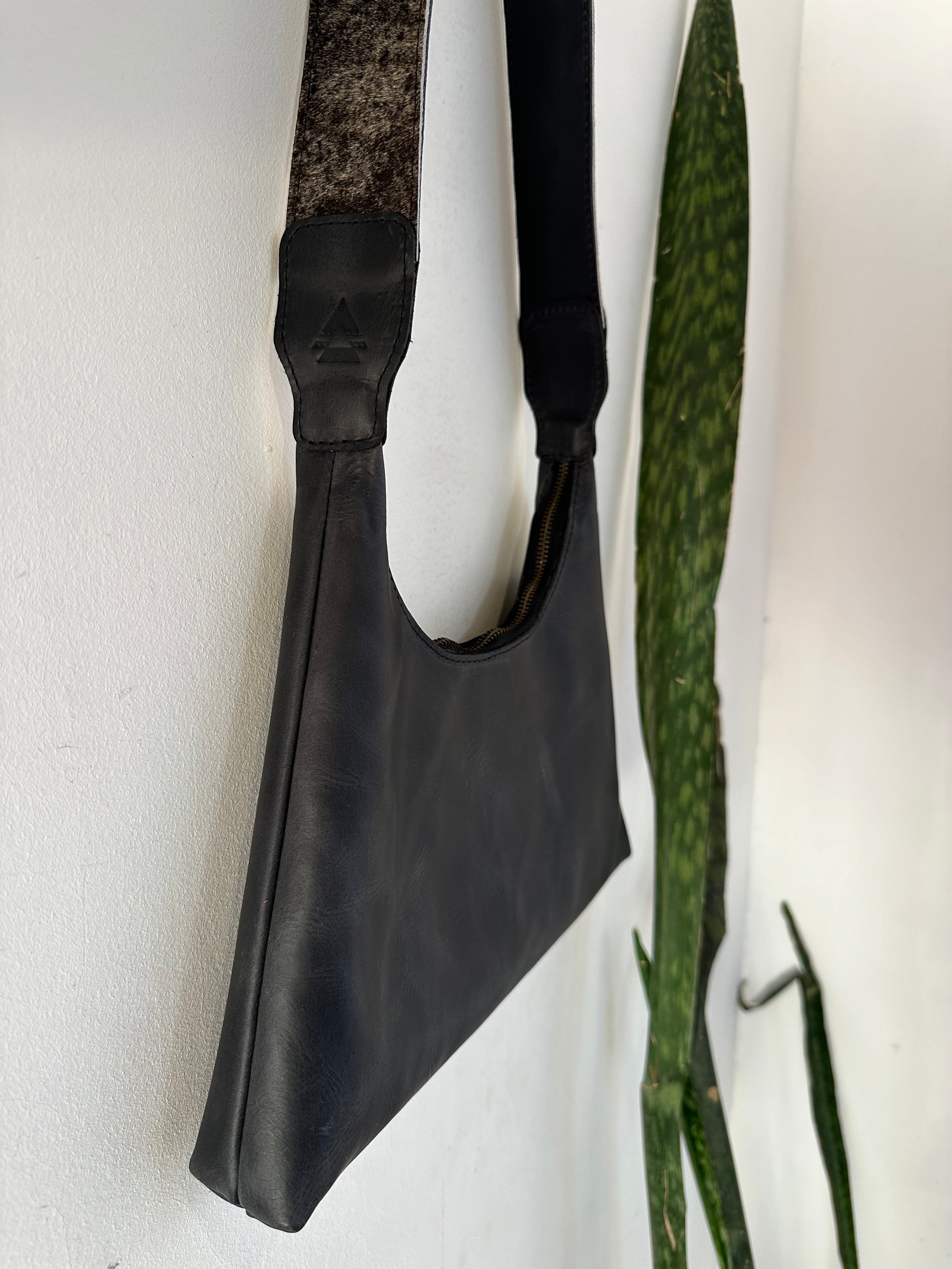 Rango Purse - Black and Black Hair on Hide