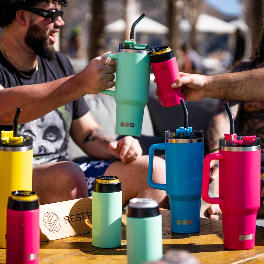 Vaso Térmico "Roadie" de 40 oz – ¡Tu Compañero de Bebidas Definitivo!
