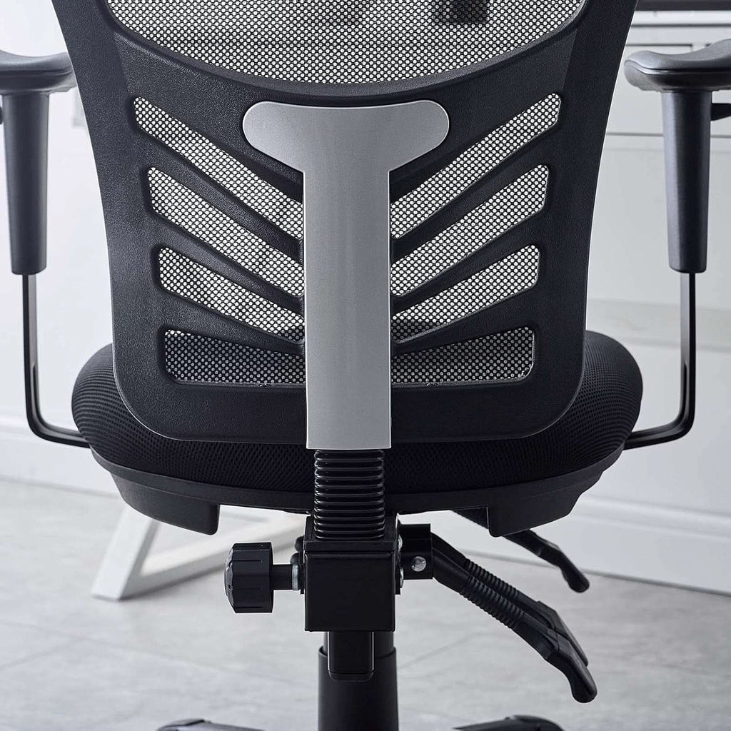 Silla de oficina ergonómica de malla articulada, color negro, con soporte lumbar