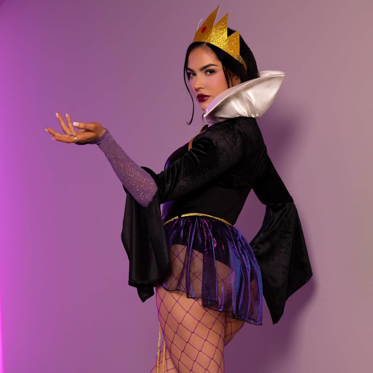Poison Apple Queen Costume - Women's 4-Piece Evil Queen Halloween Outfit