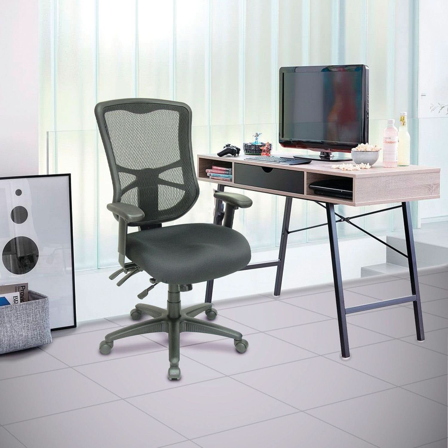 Silla de oficina de malla con respaldo alto Elusion negra con inclinación ajustable