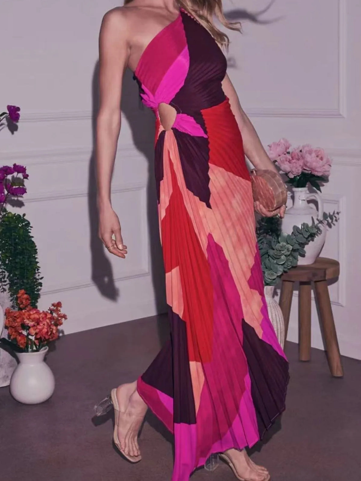 Single Shoulder Floral Pleated Dress
