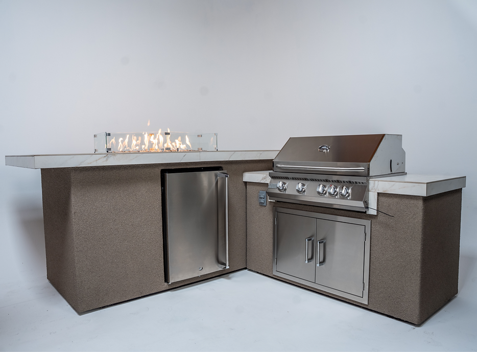 Isla de cocina exterior KoKoMo con chimenea – 7'6" x 9'