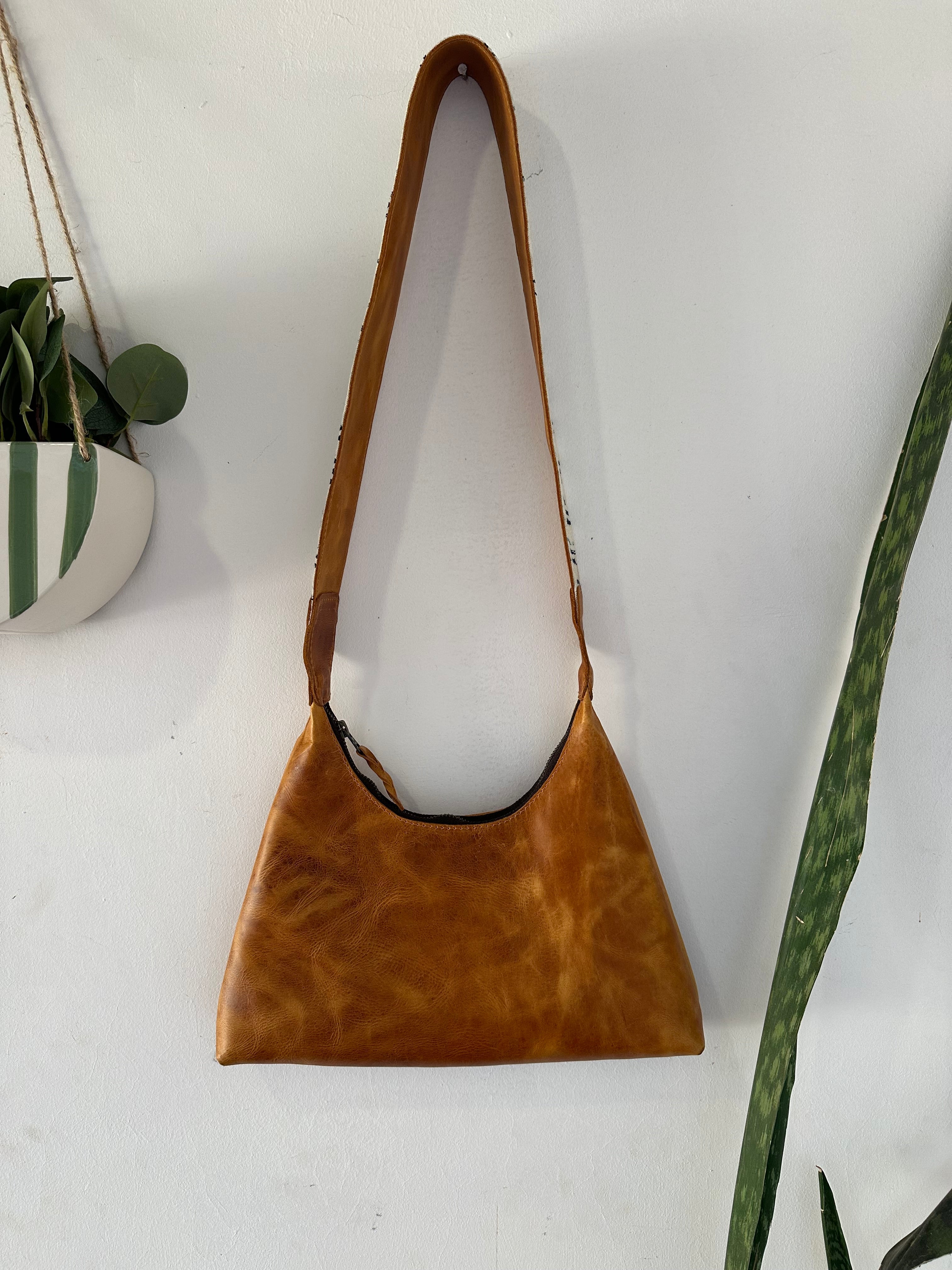 Rango Purse - Tan and White Stripe