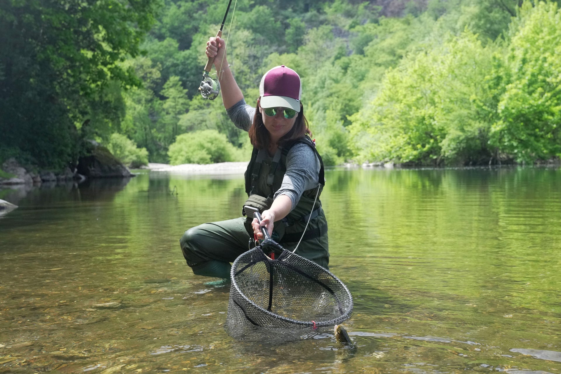 Hares Ear Parachute Classic Dry Fly - 12 Flies Hook Size 16