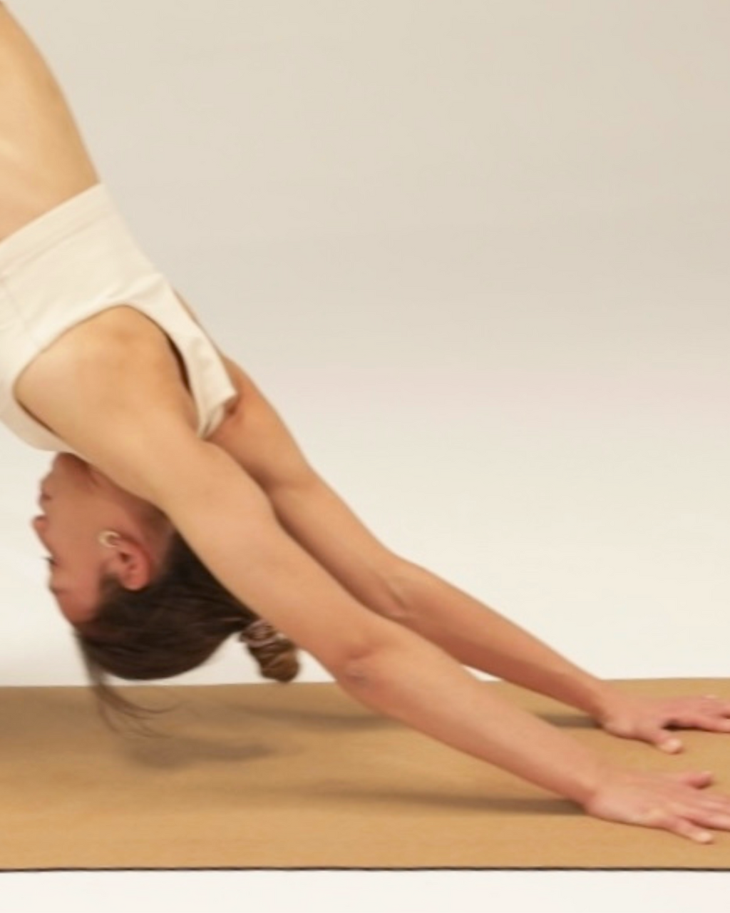 Colchoneta de yoga de corcho Ananday