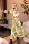 Bohera Garden Shore Maxi-Kleid mit geschlitztem Ausschnitt und Gürtel in Olive Mist