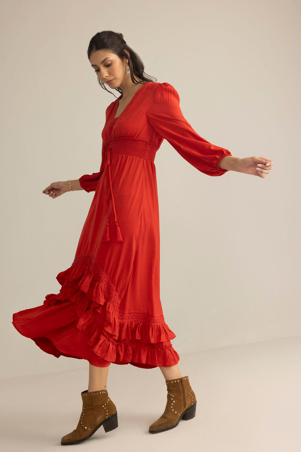 Rumba Rouge Satinkleid in Spiced Red