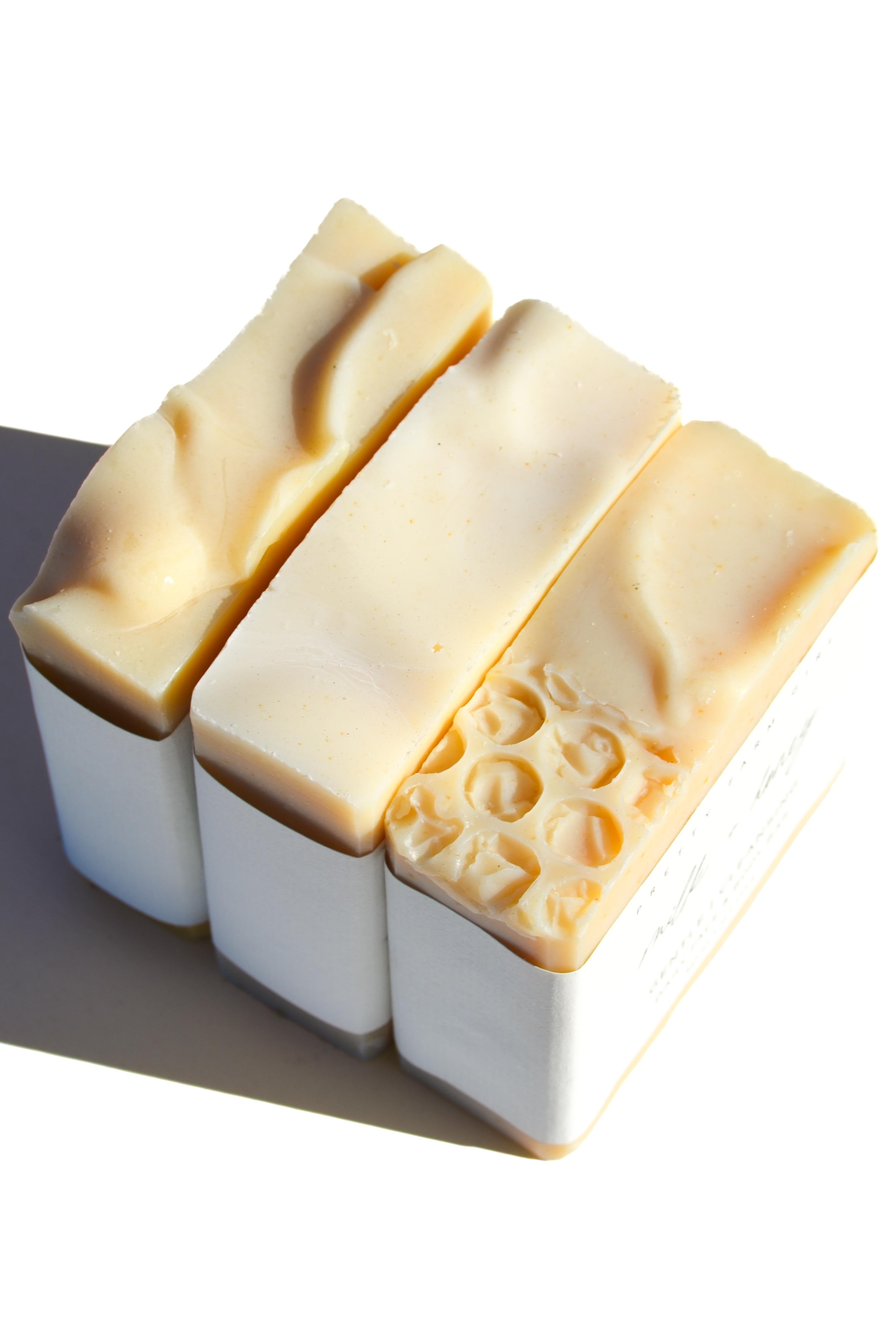 Trío de Jabones Artesanales sin Fragancia de Sebo + Leche de Cabra