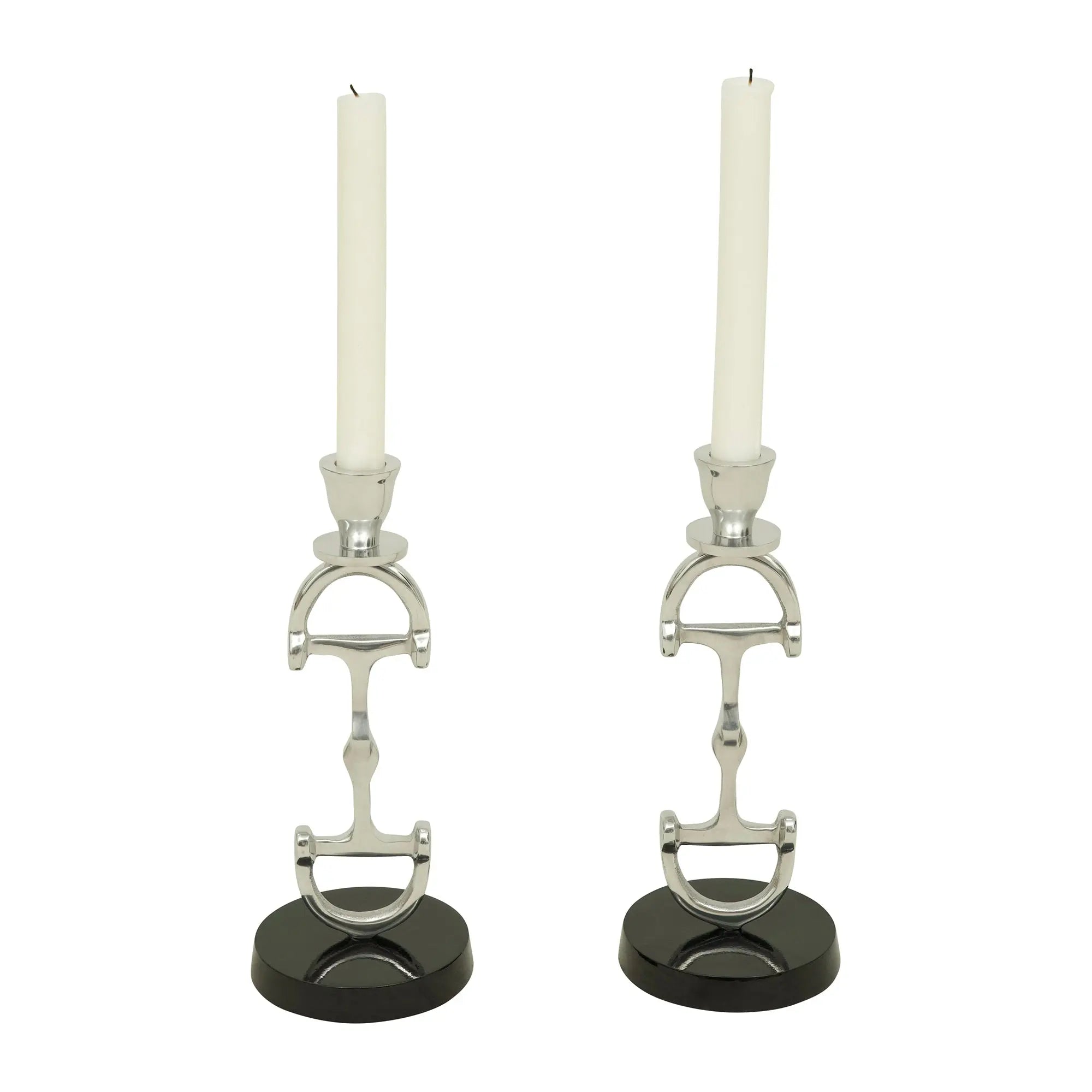 Juego de dos candelabros Huntley D, juego de dos en acabado plateado de aluminio
