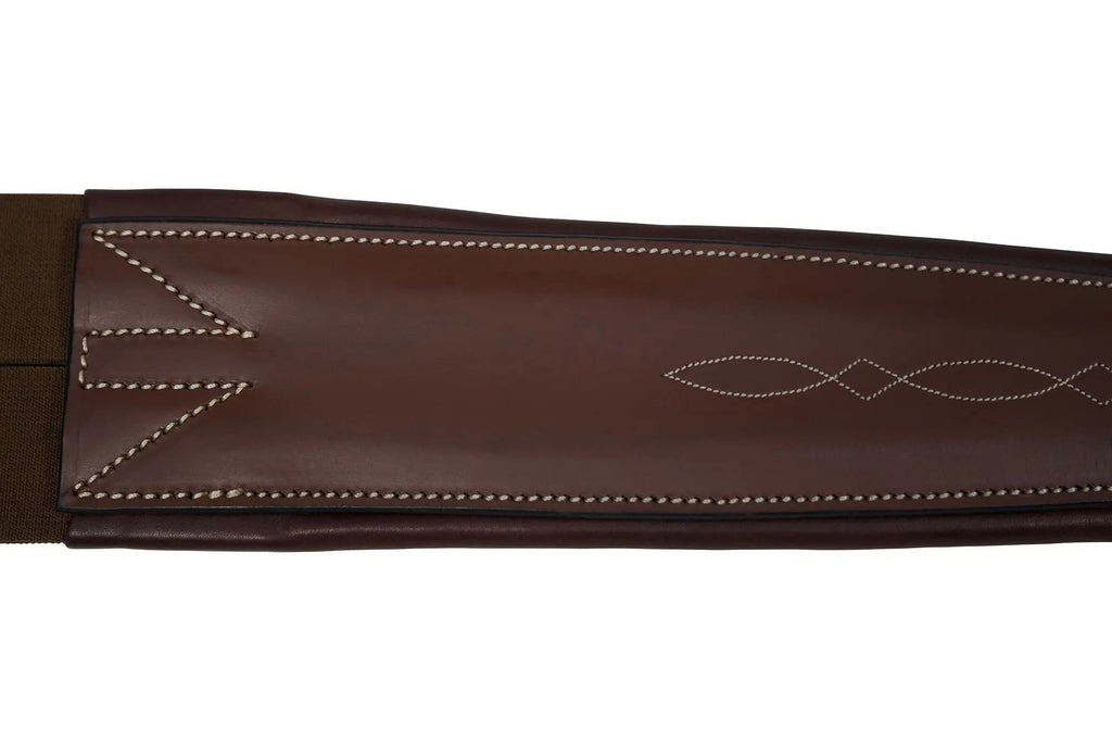 Cincha de cuero Huntley Equestrian Sedgwick con costuras decorativas y acolchada con forma contorneada y elástico en ambos extremos