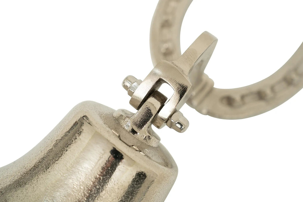 Herradura para caballo con campana, montada en la pared Huntley Equestrian