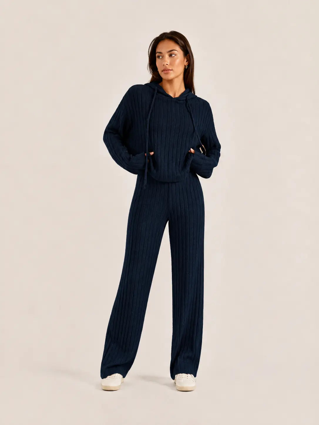LÁVINE™ Hooded Loungewear Set for Women – 2 Piece Outfit
