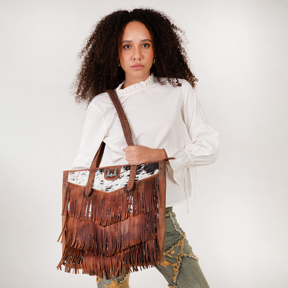Loyal West Hide And Fringe große Kuhfell-Handtasche