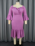 Vestidos Elegantes con Espalda en V, Cuello Cuadrado Morado, Cola de Pez Acampanada y Volantes de Madera
