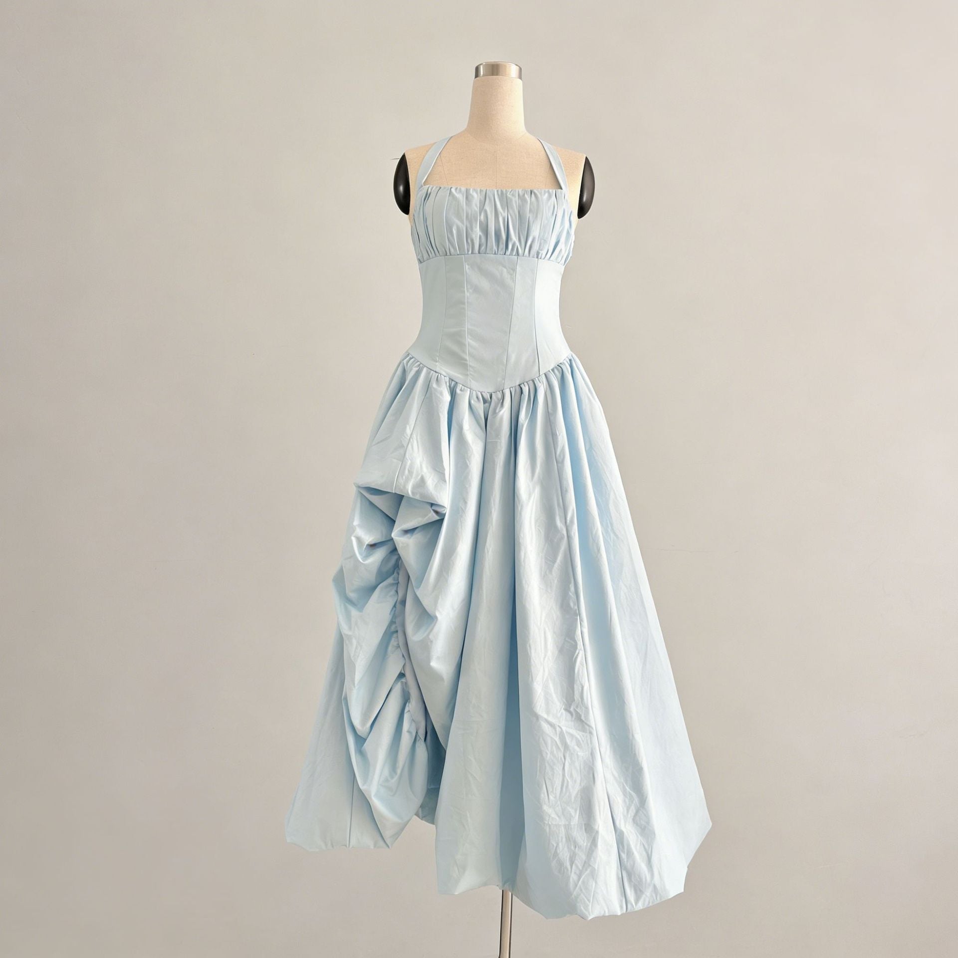 Elegante vestido maxi retro sin tirantes con cuello halter y cintura ajustada con estampado floral tridimensional para mujer
