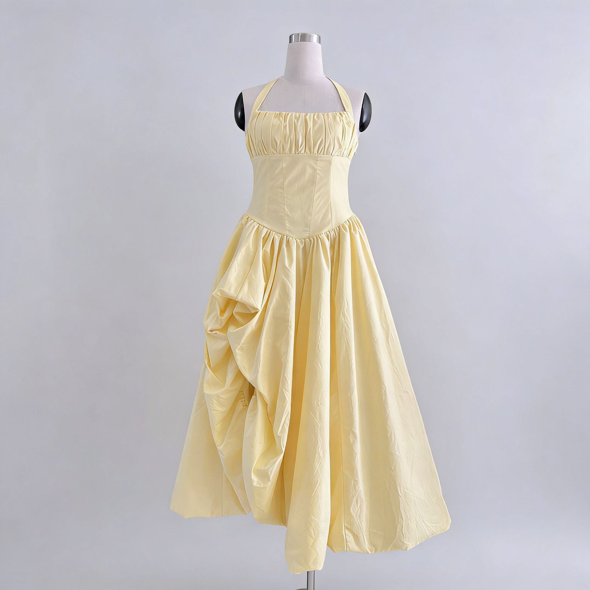 Elegante vestido maxi retro sin tirantes con cuello halter y cintura ajustada con estampado floral tridimensional para mujer