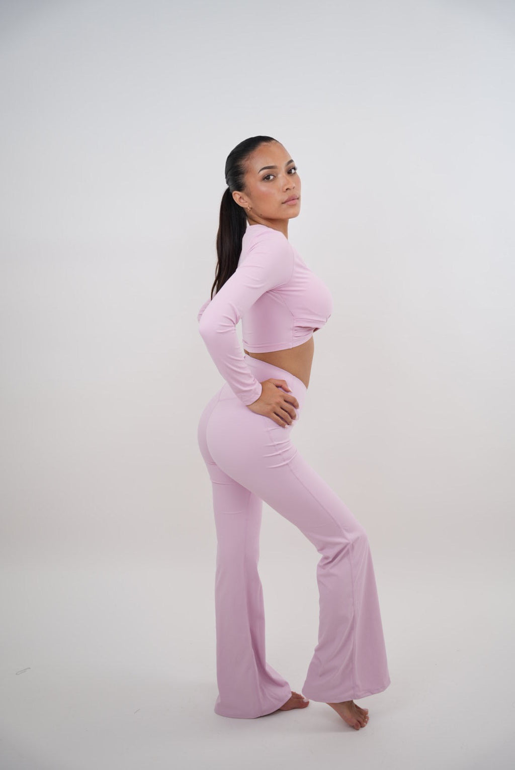 Legging elástico acampanado rosa "I Am Present"