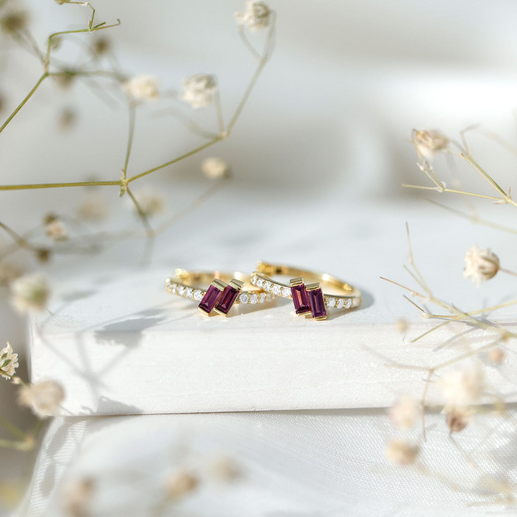 Arracadas de rodolita granate y diamantes en plata con baño de oro