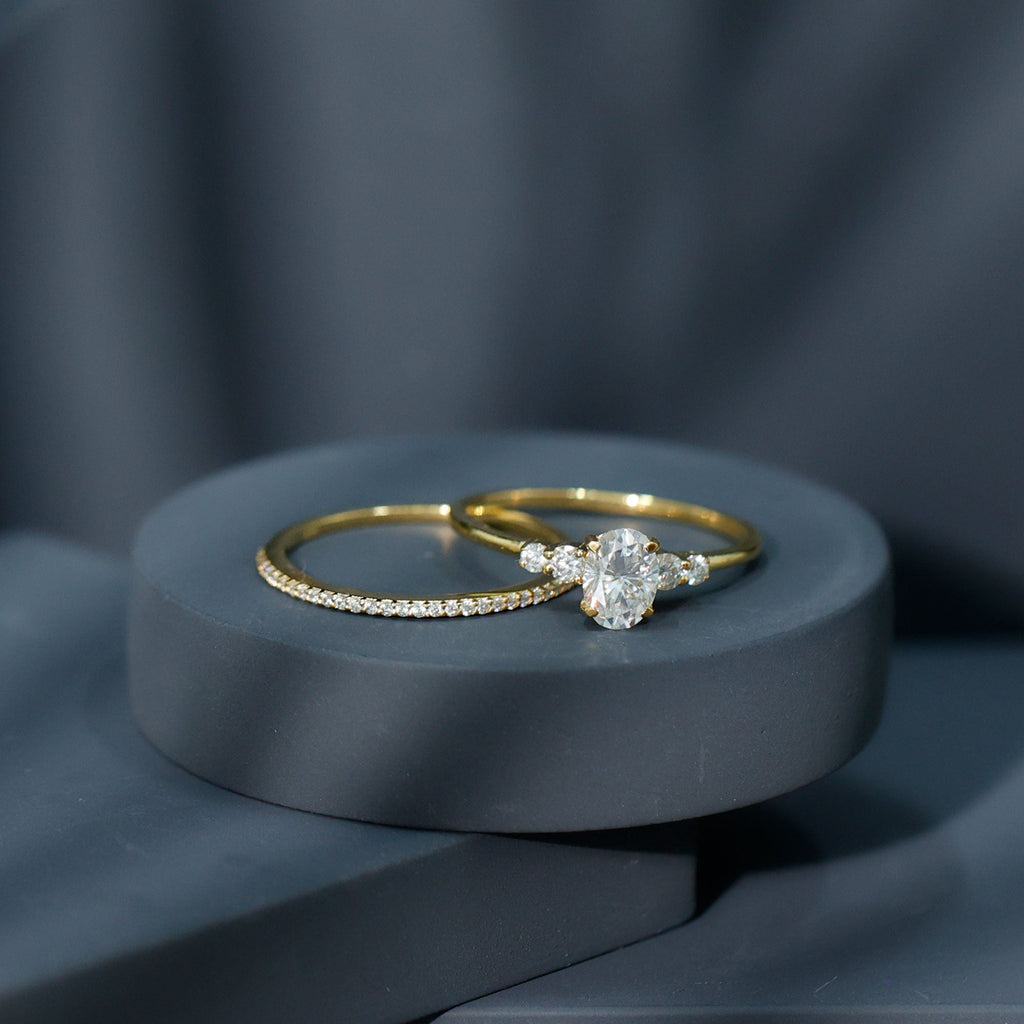 IGI Certified Lab Grown Diamond Engagement Ring with Wedding Band