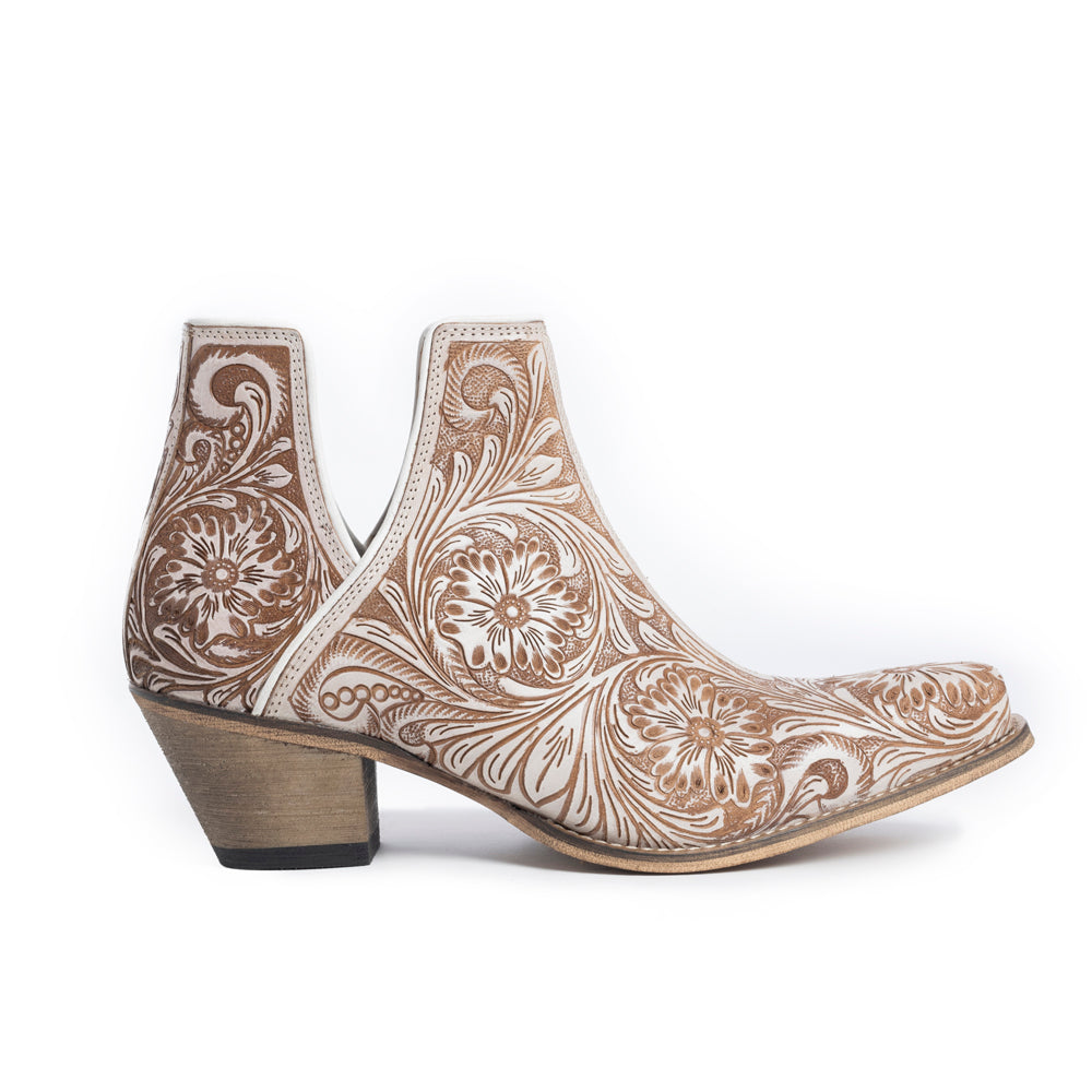 Botines Western Moxie Grabados a Mano en Chocolate Blanco