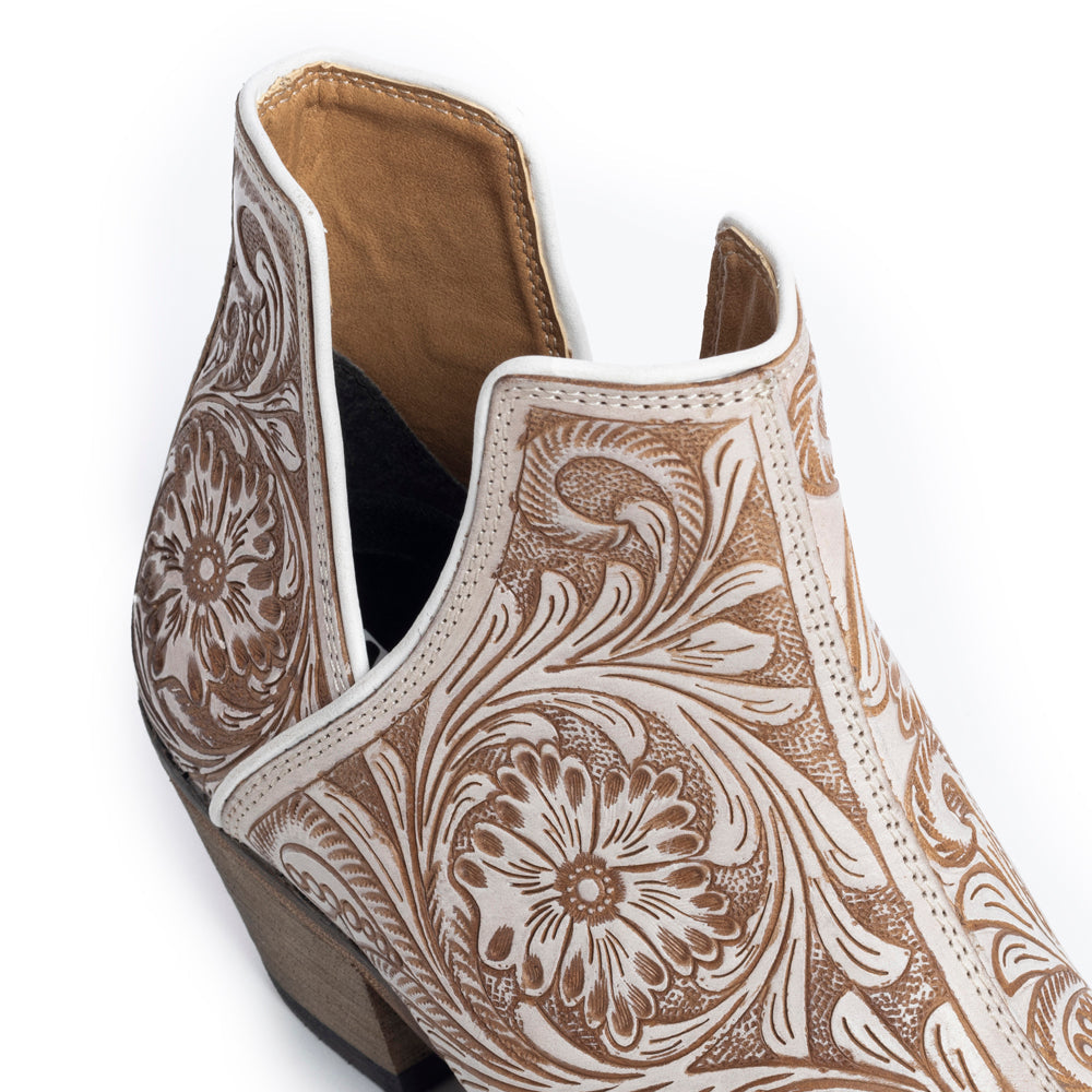 Botines Western Moxie Grabados a Mano en Chocolate Blanco
