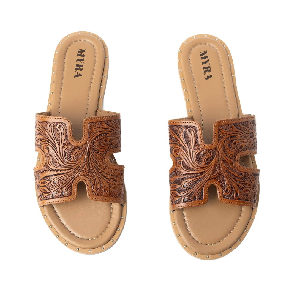 Sandalias sin cordones de cuero repujado Myra Carmina Anne Tan para mujer – Sandalias tipo mule western con recortes en forma de H y adornos de tachuelas