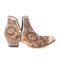 Botines florales estilo western en color crema