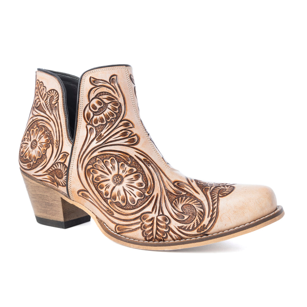 Botines florales estilo western en color crema
