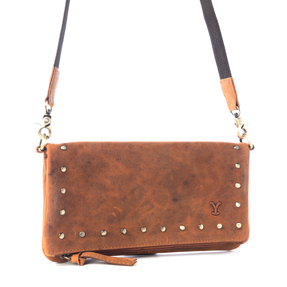Yellowstone Palisade Clutch mit Nieten in Amber