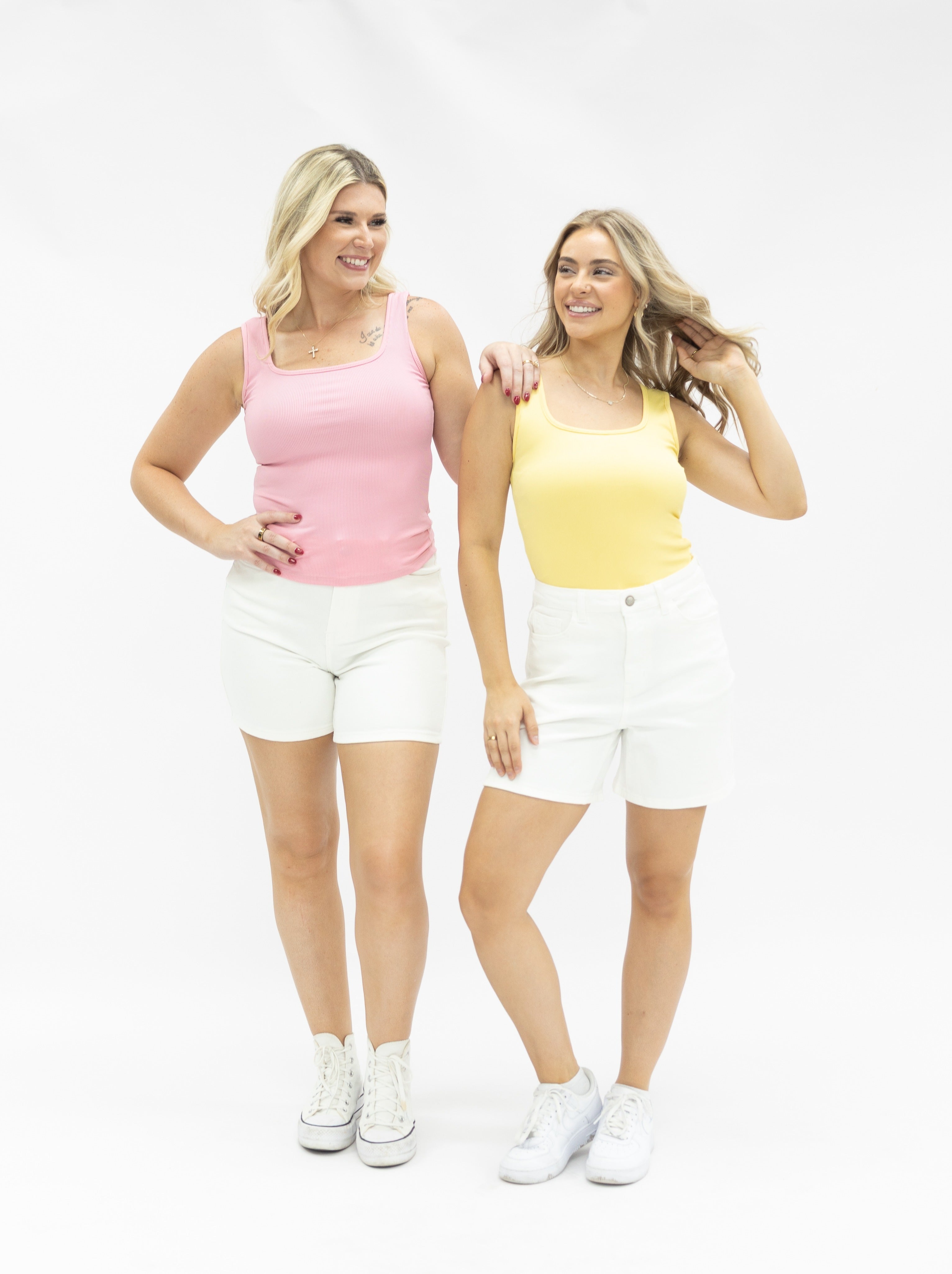 Bella Square Neck Geripptes Tanktop, Hellgelb