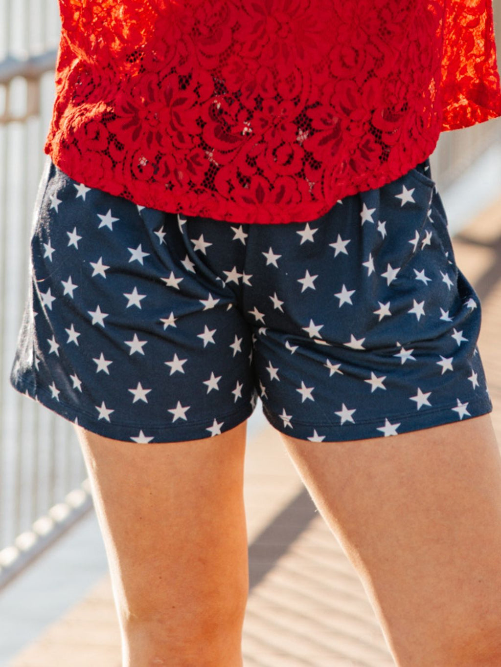 Pantalón corto de estrellas azul y blanco