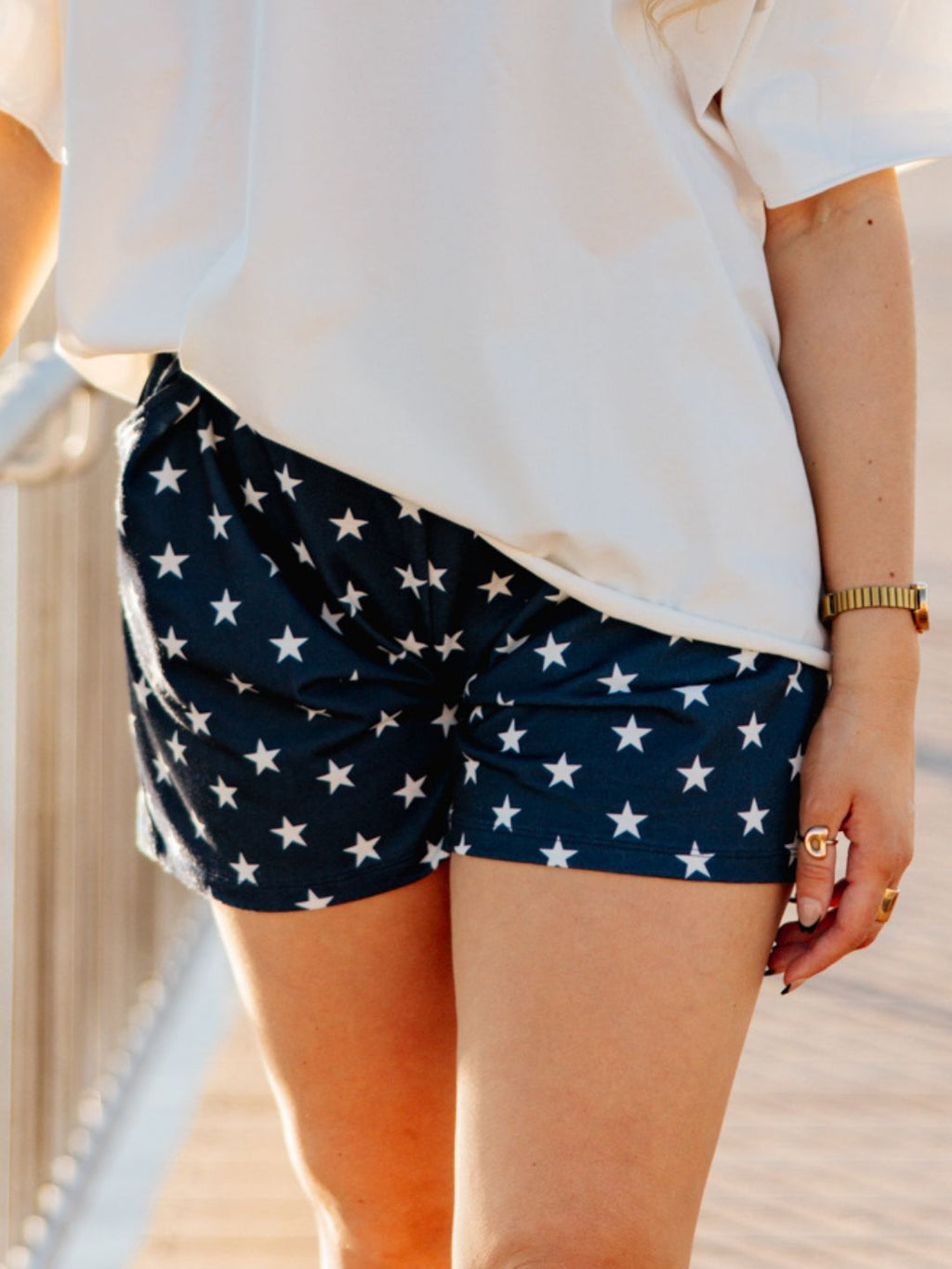 Pantalón corto de estrellas azul y blanco