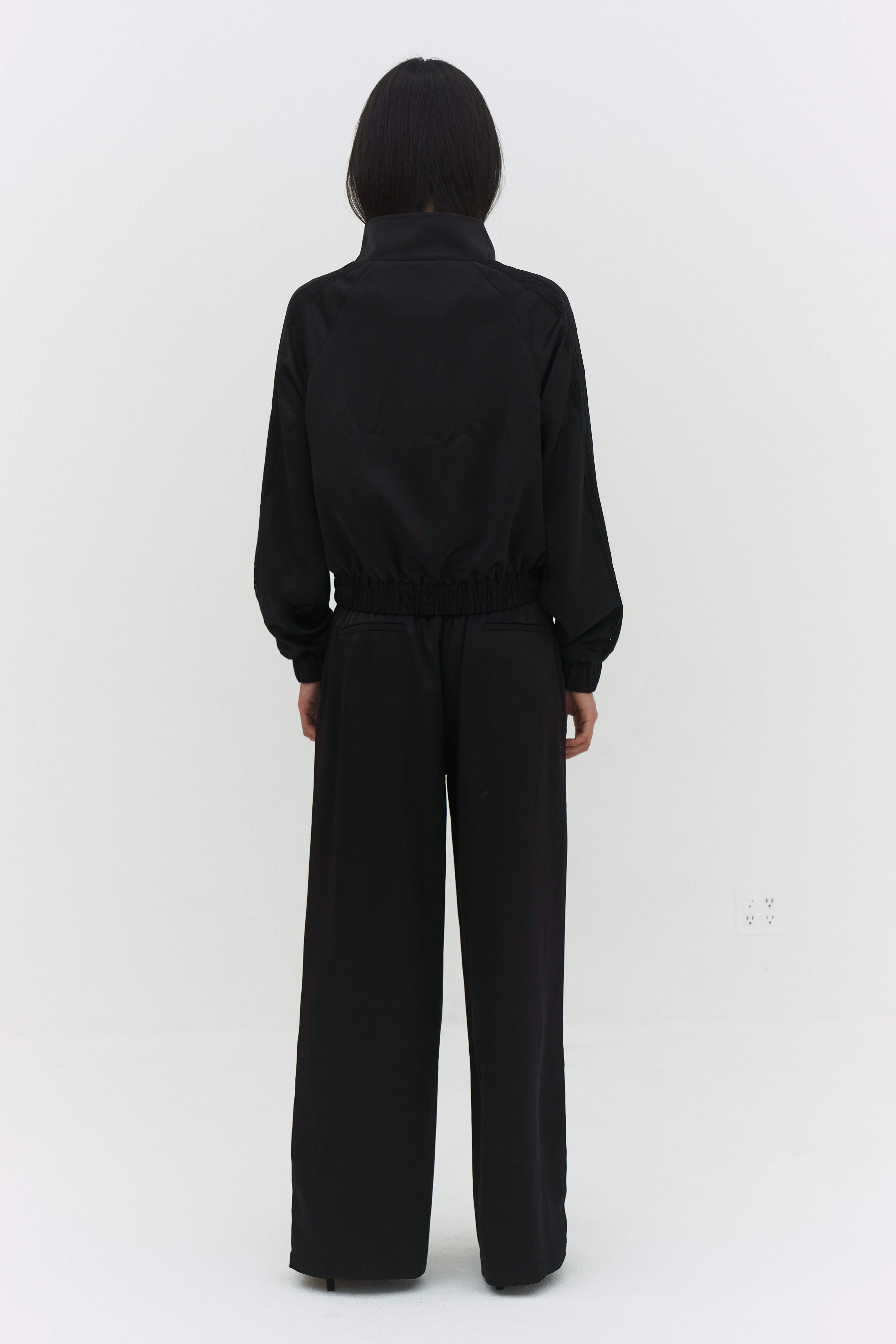 CHAQUETA DE PISTA LEISEU EN NEGRO