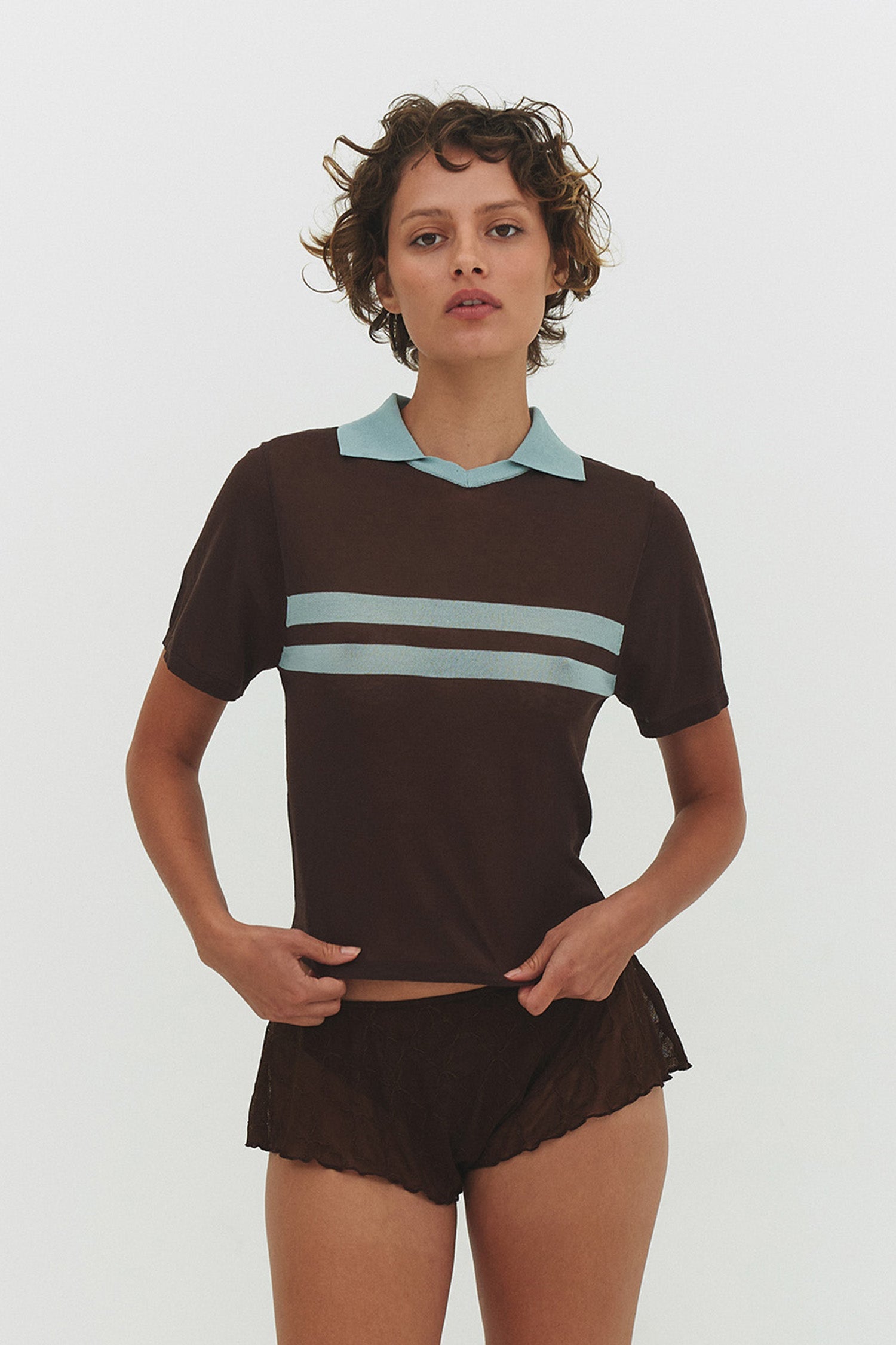 POLO TEJIDO ARACI EN CREMA CACAO