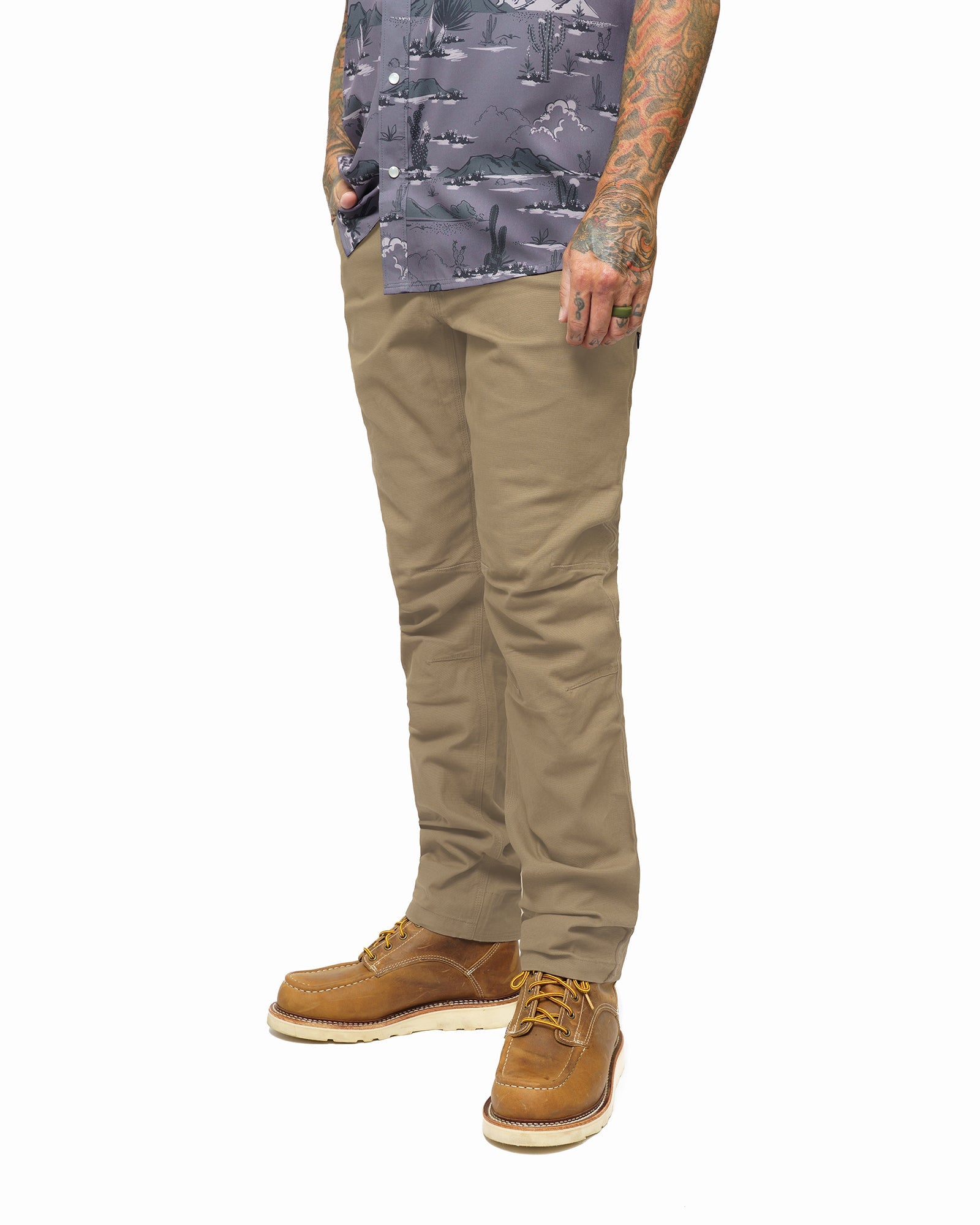 Pantalones Trailblazer de ajuste estándar - Coyote