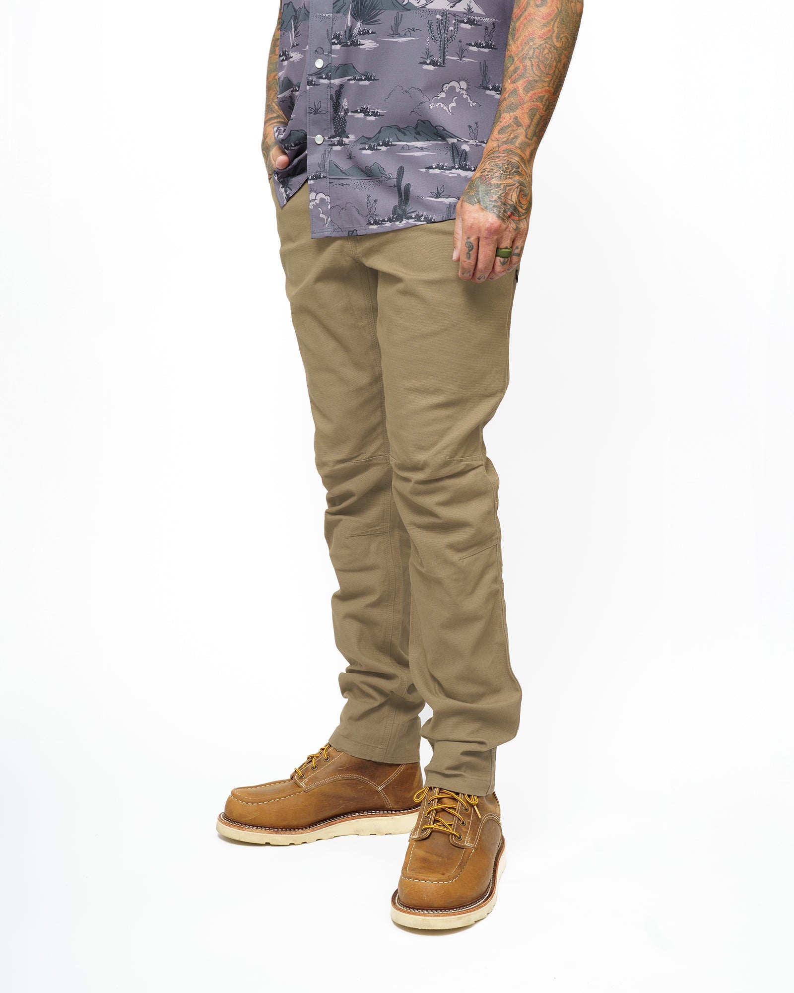 Pantalones de corte ajustado Trailblazer - Coyote