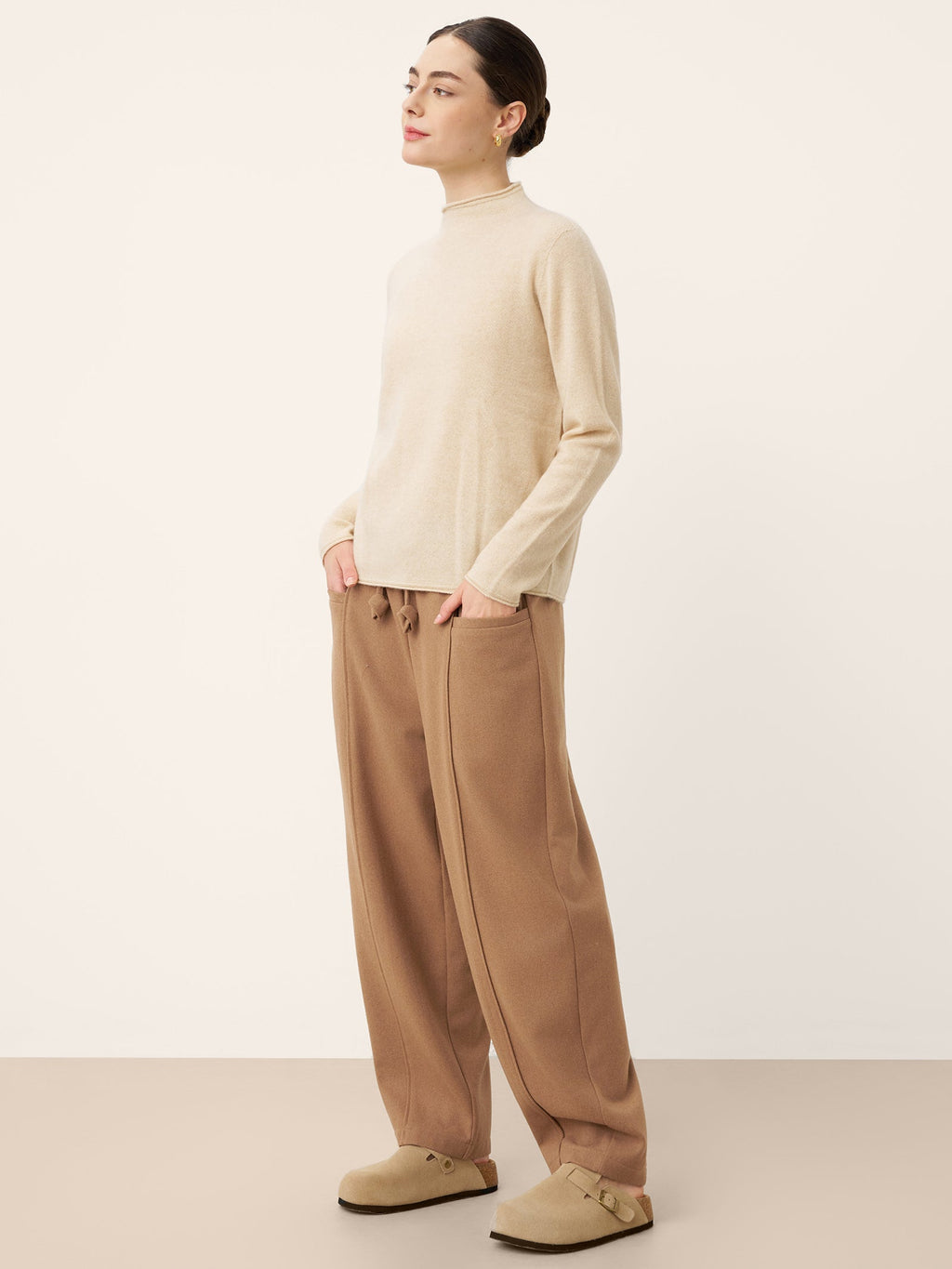 Pantalones Priscilla de lana con cordón y bolsillos de parche