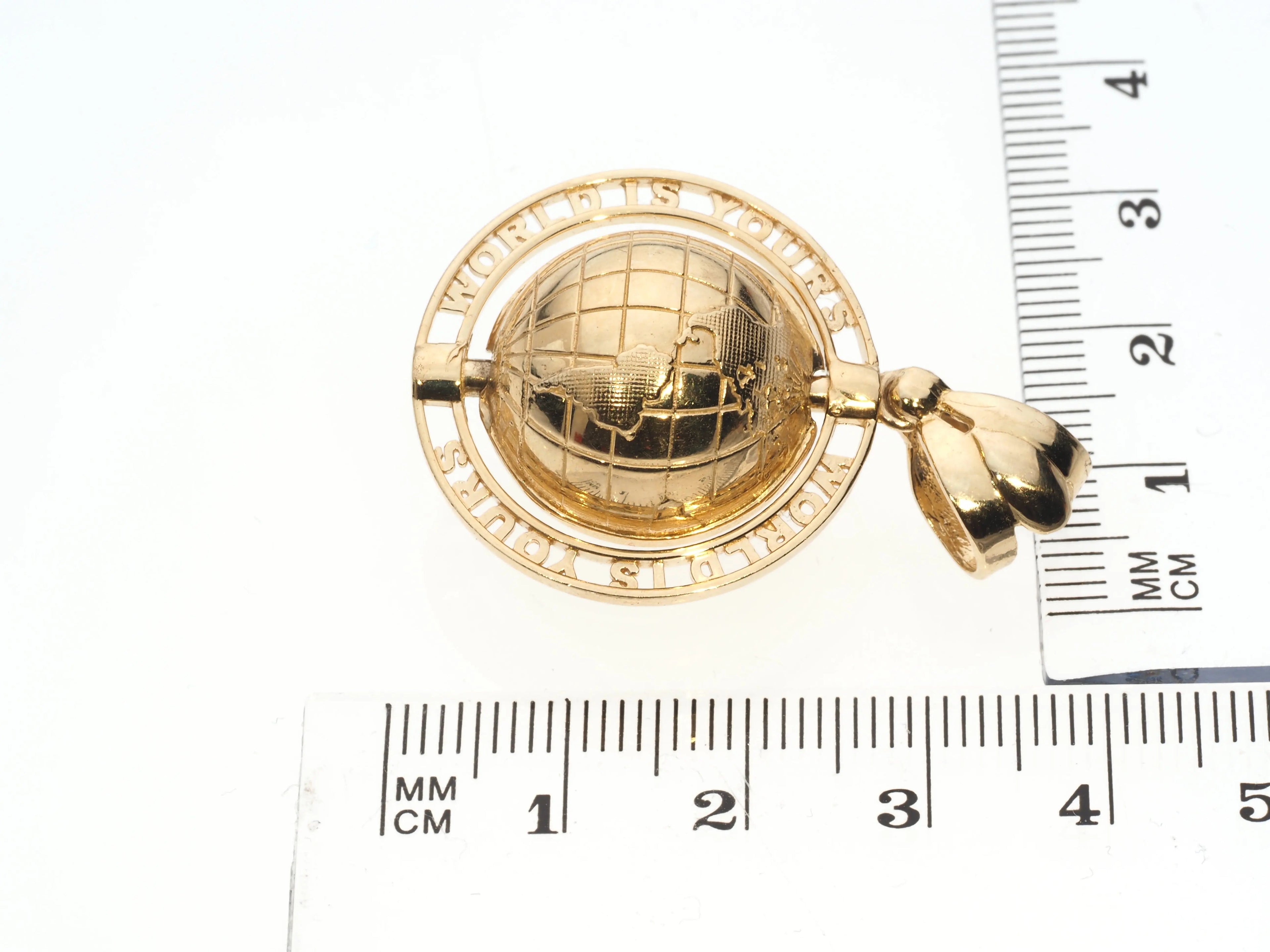 Colgante El Mundo Es Tuyo | Oro de 14K