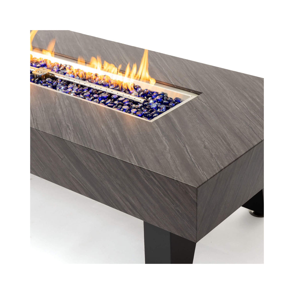 Mesa fogonera exterior moderna de propano Alora de 54 pulgadas con cubierta impermeable (SAK42628)