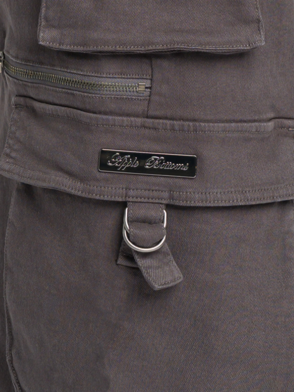 Pantalón cargo de sarga de tiro bajo