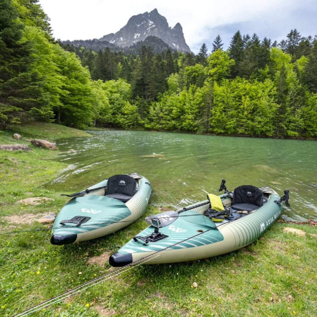 Kayak de pesca Aqua Marina Caliber 13FT con asiento de pesca plegable [remo excluido] [CA-398] (SAK23467)