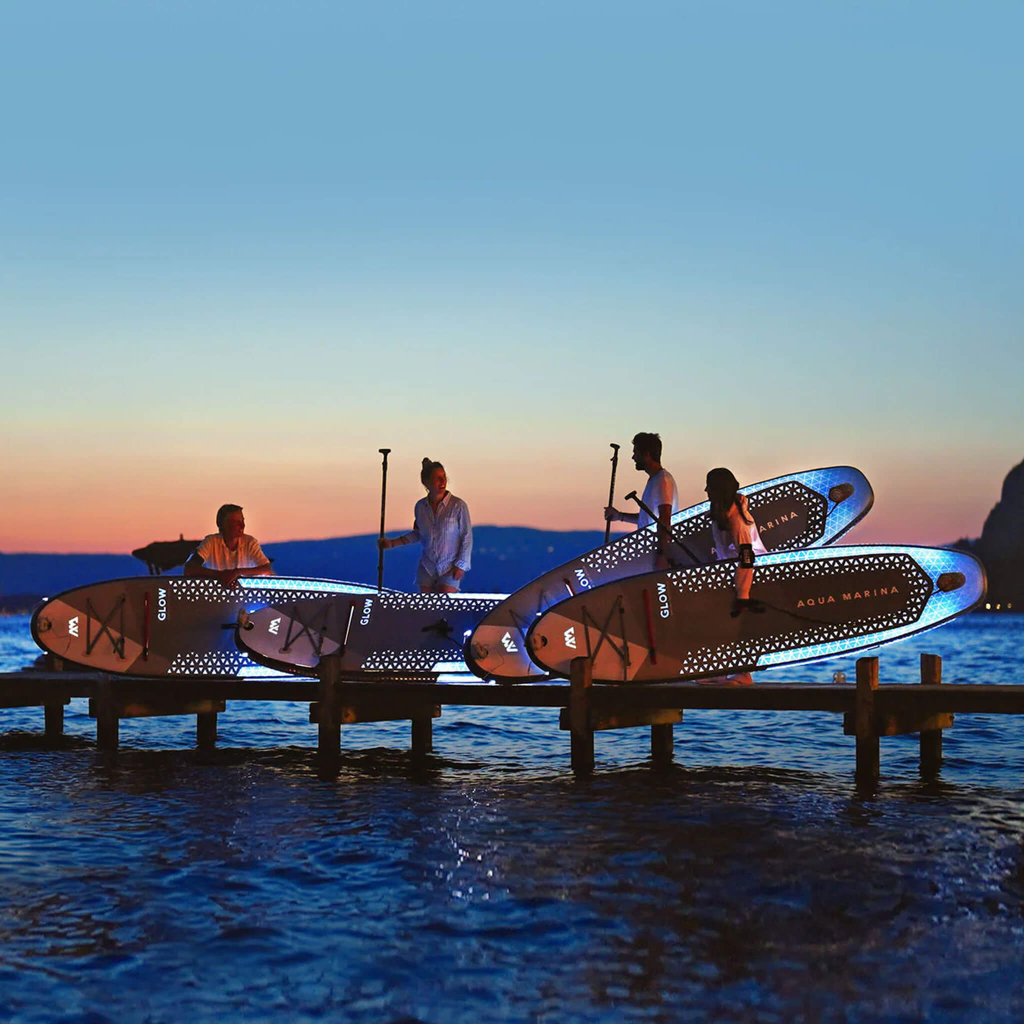 Aqua Marina Glow 10FT Tabla de Paddle Surf Hinchable (ISUP) Versátil con Sistema de Luces Ambientales y Leash de Seguridad [BT-24GL] (SAK48269)